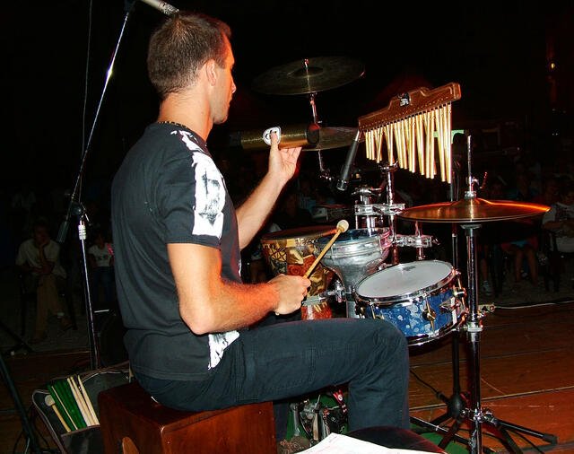 Dal vivo alle percussioni